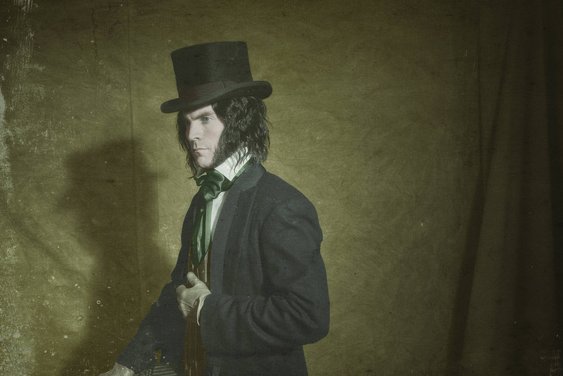 Illustration for article titled The First Character Photos from American Horror Story Are Stunning